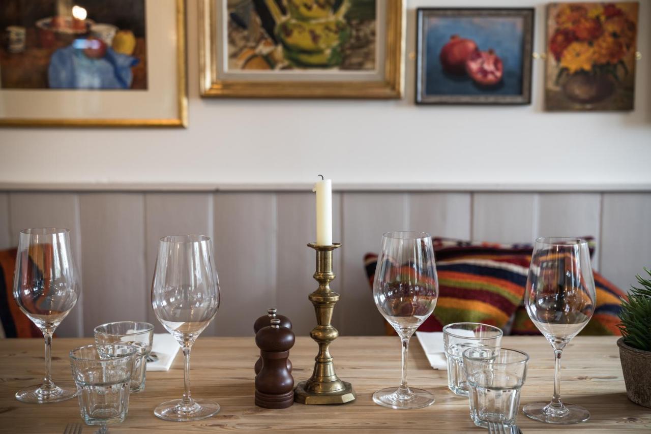 The Horse And Groom Inn Chichester Dış mekan fotoğraf